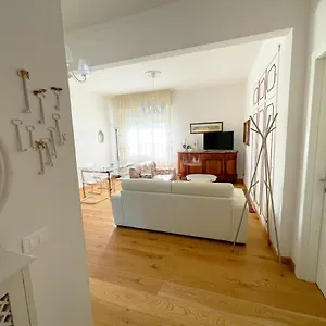  Apartamento Big With Free Parking Italia